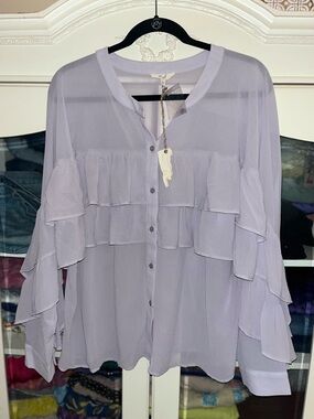 💜NWT EASEL Light Lavender Ruffled Button-Front Women's Top size Large